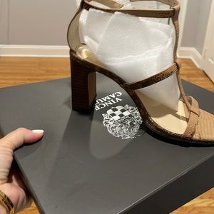 Vince Camuto lizard print brown Sandal